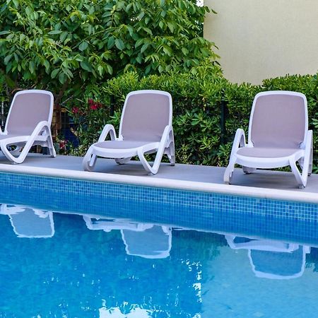 Seka Apartments With A Pool Каштела Экстерьер фото