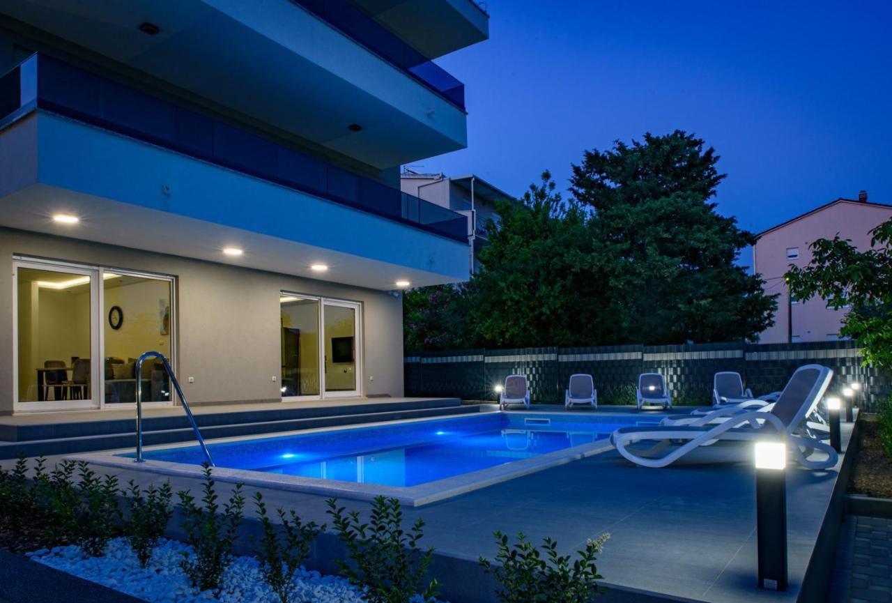 Seka Apartments With A Pool Каштела Экстерьер фото