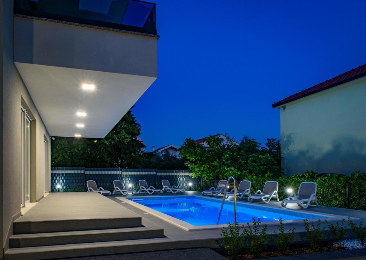 Seka Apartments With A Pool Каштела Экстерьер фото